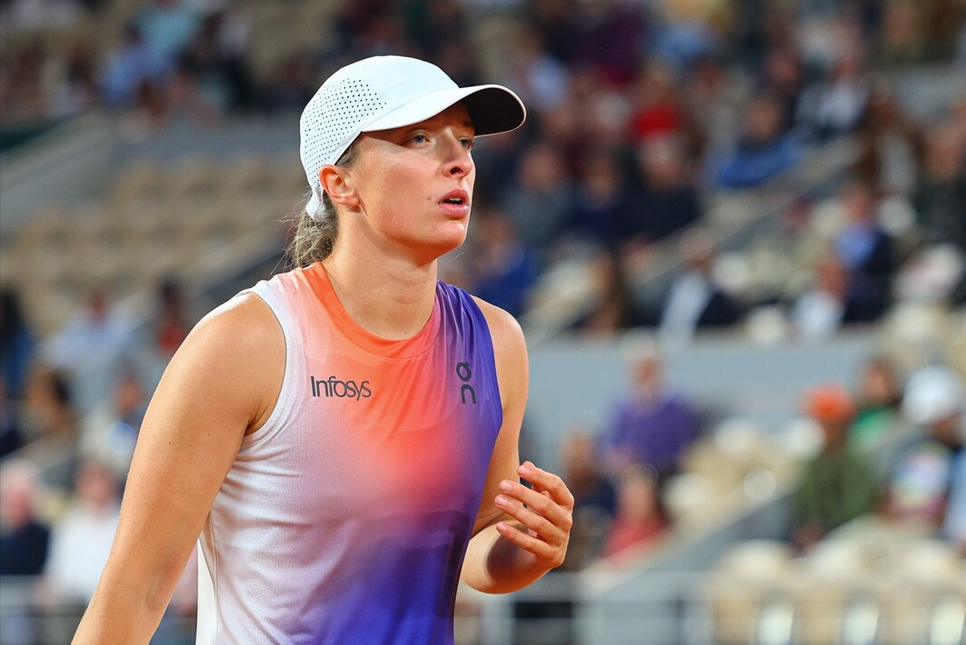 开云中国-爆冷引发热议！，纳达尔在TES比赛中重要助攻观众掌声雷动-开云中国