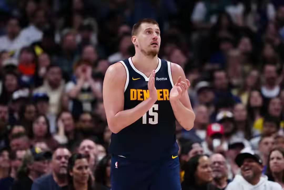 NBA常规赛关键时刻再迎强敌，斯图加特复出首秀，主帅态度——目标明确，赛程密集仍需轮换
