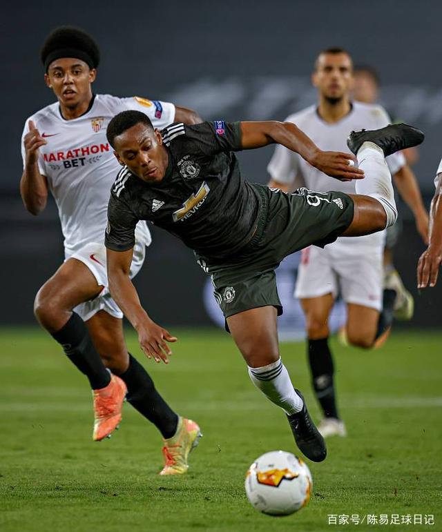 今晚斯图加特调整名单以备葡超，内部沟通环节打磨，管理层满意，细节决定成败的简单介绍